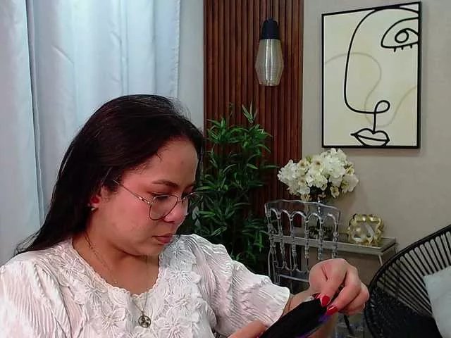 Victoria-Collins on BongaCams