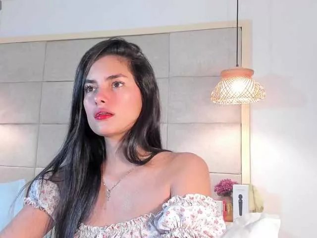 violethilton on BongaCams