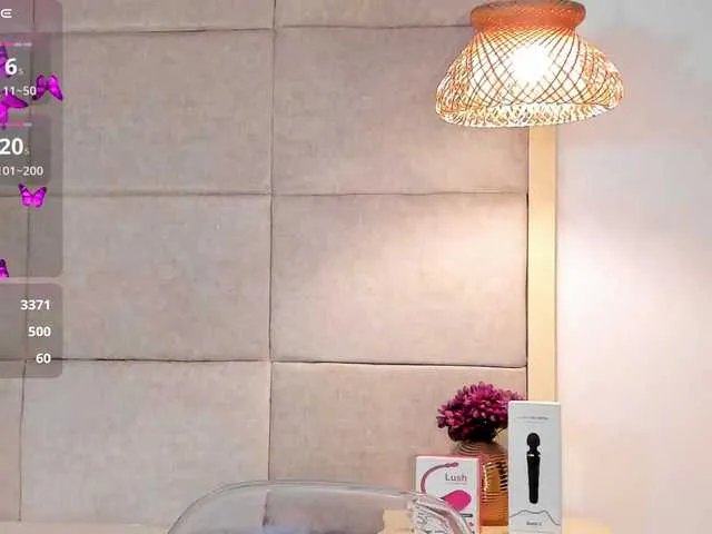 violethilton on BongaCams