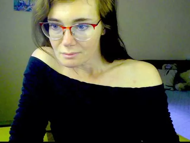 Offline VioricaRoss on BongaCams