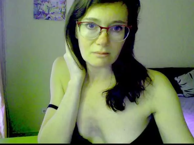 Offline VioricaRoss on BongaCams