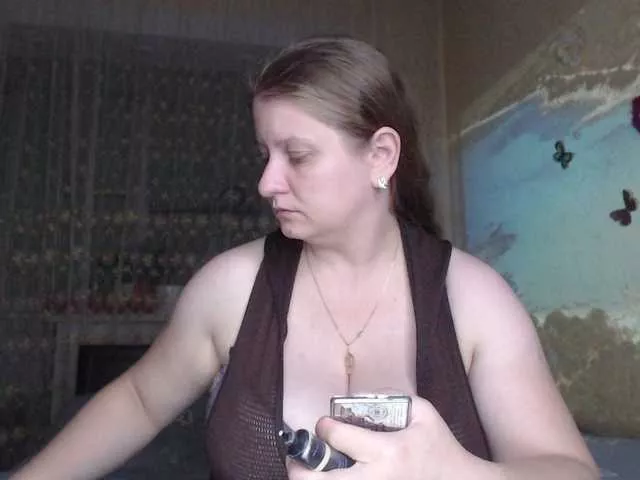 Freechat WetAngely on BongaCams