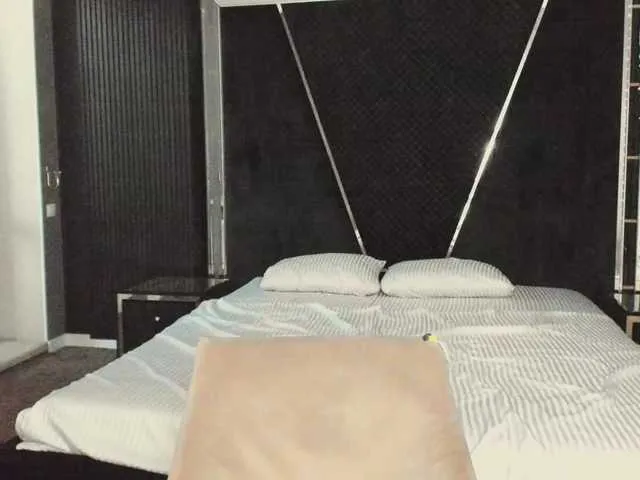 Offline WildKittenX on BongaCams