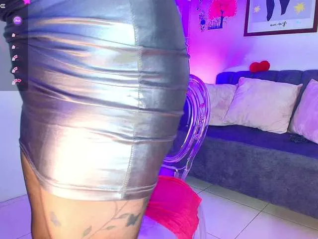 Offline zully-jones on BongaCams