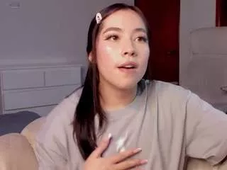 Offline bubble-gum on CamSoda