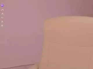 Offline bubble-gum on CamSoda