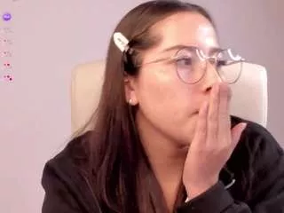 Offline bubble-gum on CamSoda