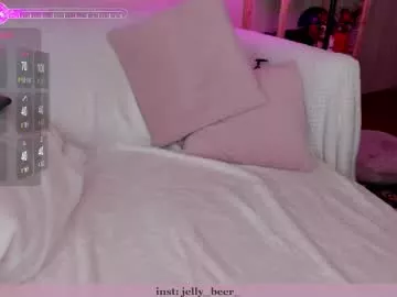 _kiki_pie on Chaturbate 