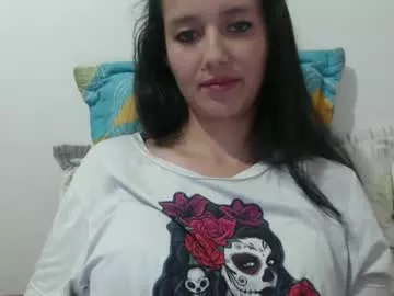 Offline _laureneyes on Chaturbate