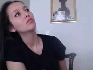 Offline _laureneyes on Chaturbate