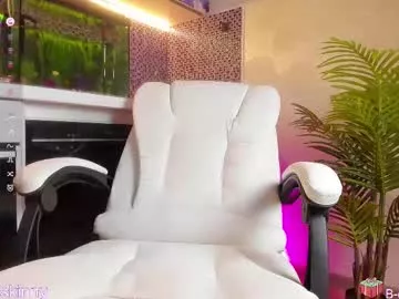 Freechat _top_skinny on Chaturbate