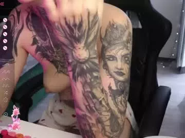 Offline _viv1an_ on Chaturbate