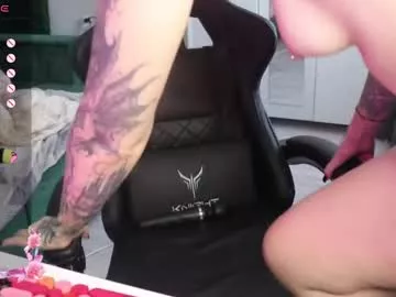 Offline _viv1an_ on Chaturbate