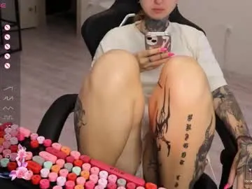 Offline _viv1an_ on Chaturbate