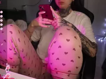 Offline _viv1an_ on Chaturbate