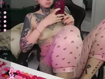 Offline _viv1an_ on Chaturbate