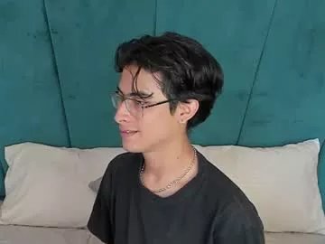 aaron_eze on Chaturbate