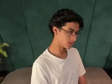 aaron_eze on Chaturbate