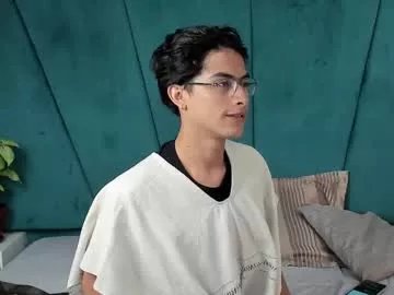 aaron_eze on Chaturbate