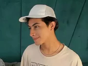 aaron_eze on Chaturbate