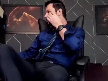 aaronbomer on Chaturbate