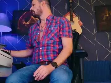 aaronbomer on Chaturbate