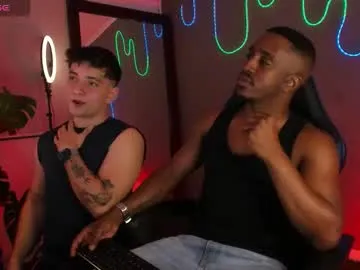 Offline adamart7 on Chaturbate