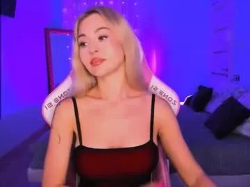 adeleroberts on Chaturbate