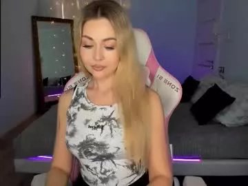 adeleroberts on Chaturbate