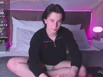 adrianoaubert on Chaturbate