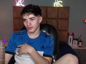alejootwink on Chaturbate