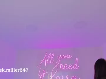 Offline aleksandra_miller on Chaturbate