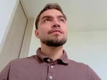 Offline alextwunkk on Chaturbate