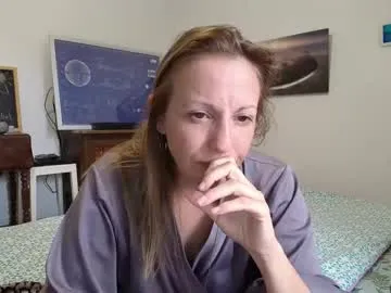 Offline alice8363 on Chaturbate