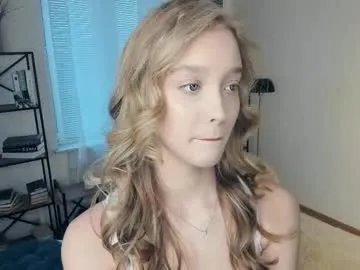 alicemelison — Im back! Goal: kiss every one  :) #18 #lovense #skinny #new Hello, i'm Serena, welcome to my room, enjoy!! [0 tokens remaining]