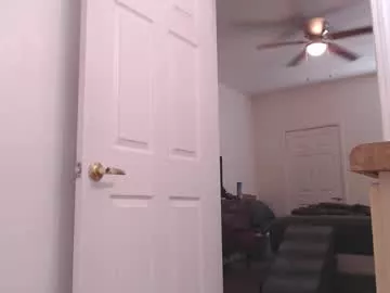 Offline alyssiaamorexo on Chaturbate