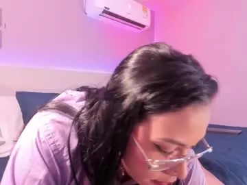 Offline ambercollinns on Chaturbate