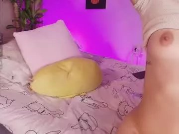 ambermoss_ on Chaturbate
