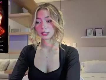 Offline amelieaxie on Chaturbate