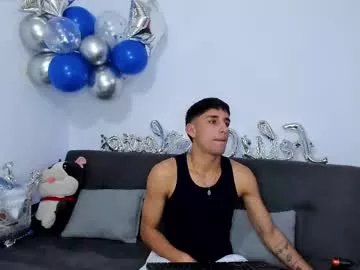 ander_012 on Chaturbate