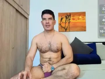 andrewstelee on Chaturbate