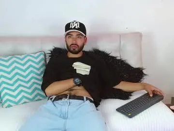 angelbacker on Chaturbate