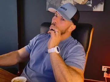 angeloeric on Chaturbate