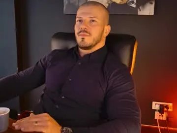 angeloeric on Chaturbate