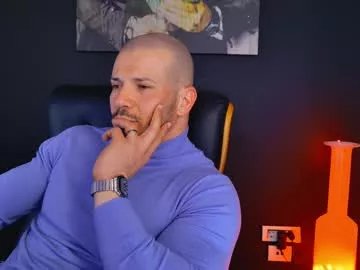 angeloeric on Chaturbate