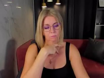 annielight on Chaturbate