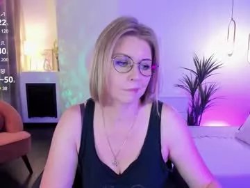 annielight on Chaturbate