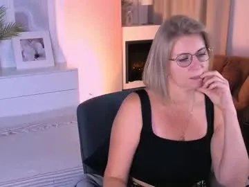 annielight on Chaturbate