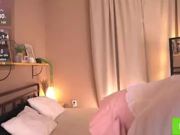 Offline annuetta on Chaturbate