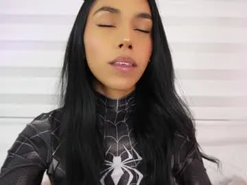 Offline ariadna5 on Chaturbate